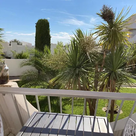 Ancre Bleue***, 1ere Ligne Plage, Piscine, Clim. Apartment